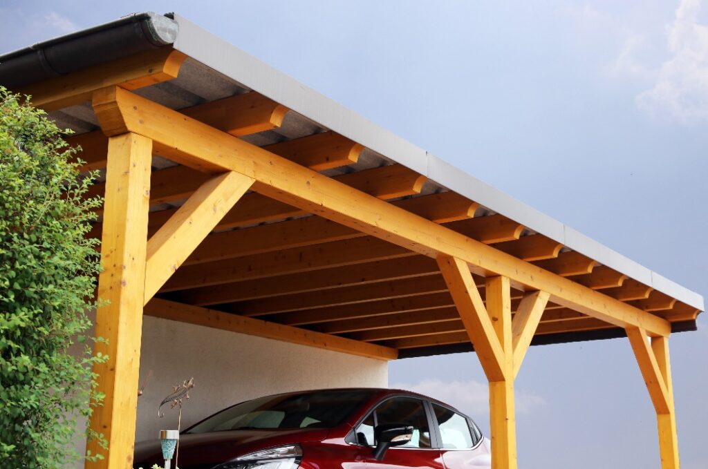 Hochwertiger Carport aus Holz